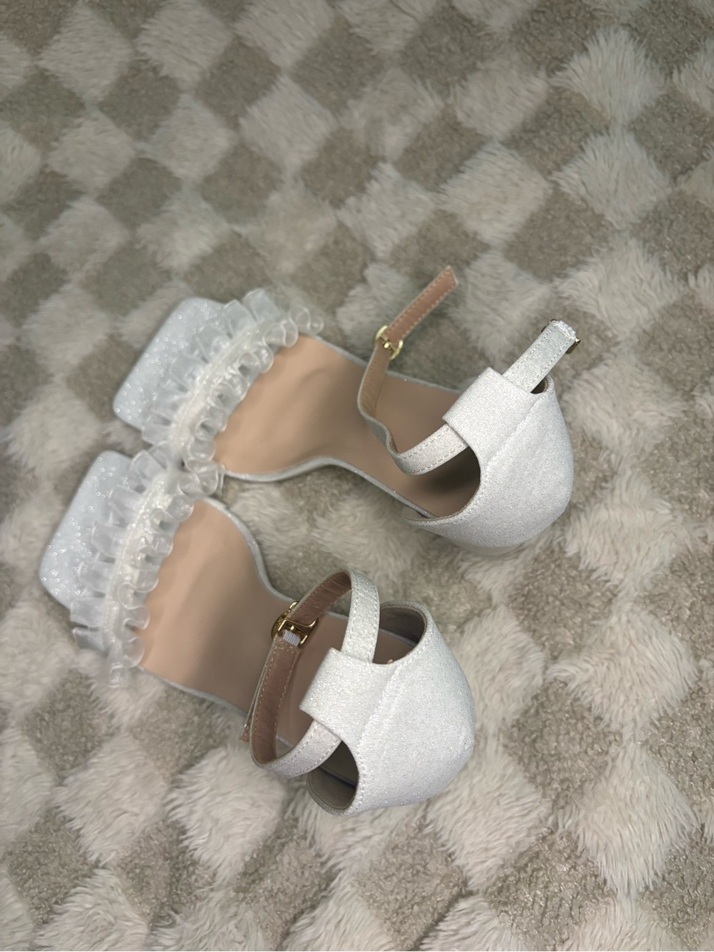 Elegant White Glitter Block Heel Sandals size 39